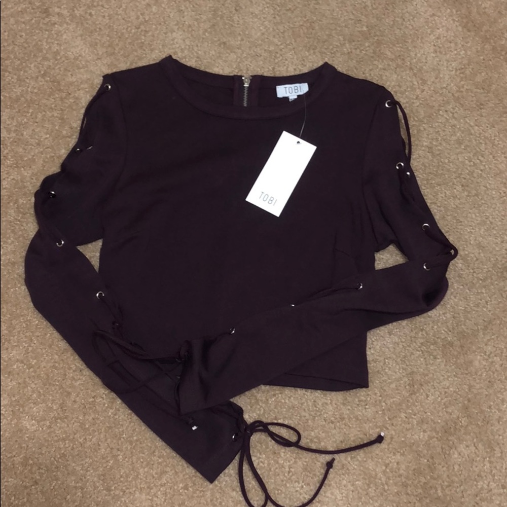 NWT Maroon crop top
